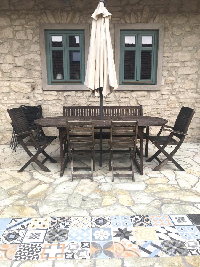 Hungry Grape Guests Hotel Erdobenye Exterior photo